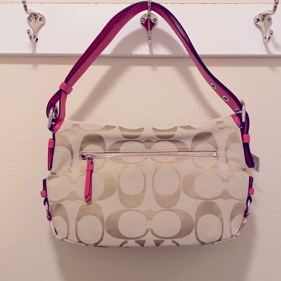 🎁Coach Flap Duffle🎁 - Picture 2 of 5